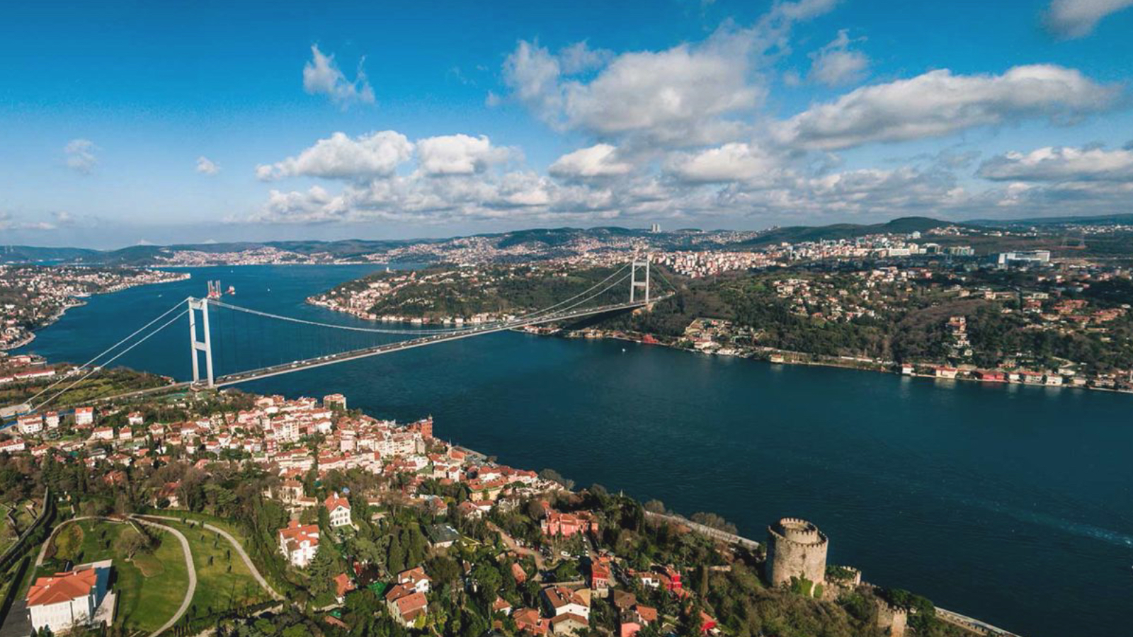 turizm bakani ersoy ilk 9 ayda sadece istanbula gelen turist sayisi 135 milyona ulasti fWyPMGwy