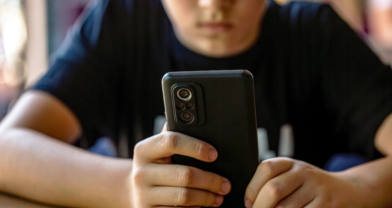 avrupada bir ulkeden daha sosyal medya hamlesi 15 yas altina yasaklaniyor d6jskAaj