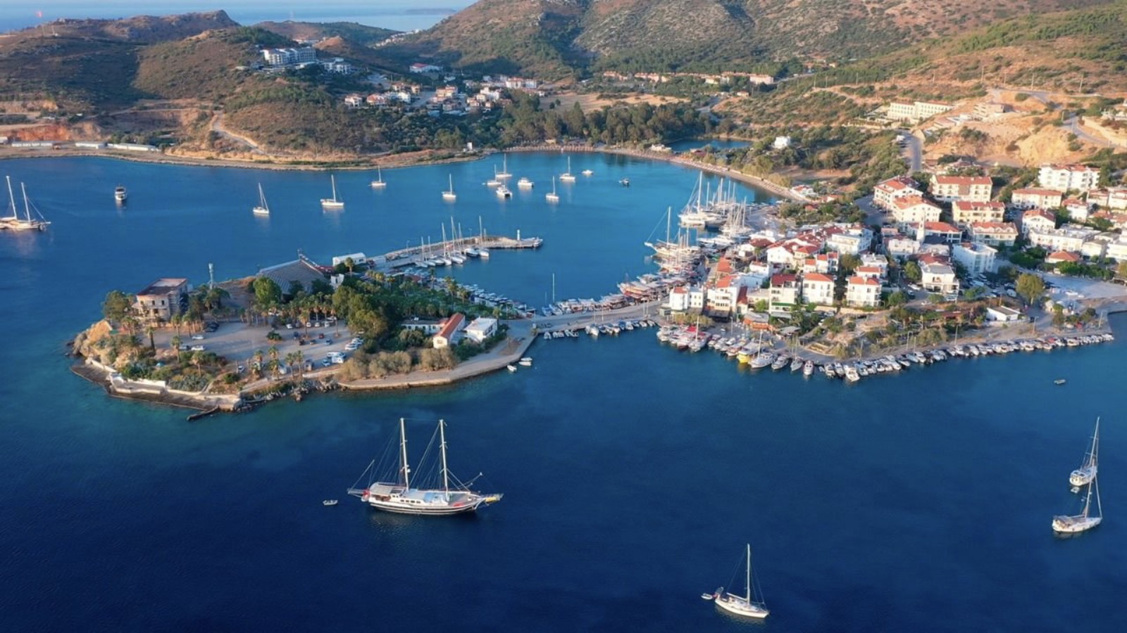 chpli ozcan datca iskelesine el konulma girisimini tbmmye tasidi zJ3Pf33t