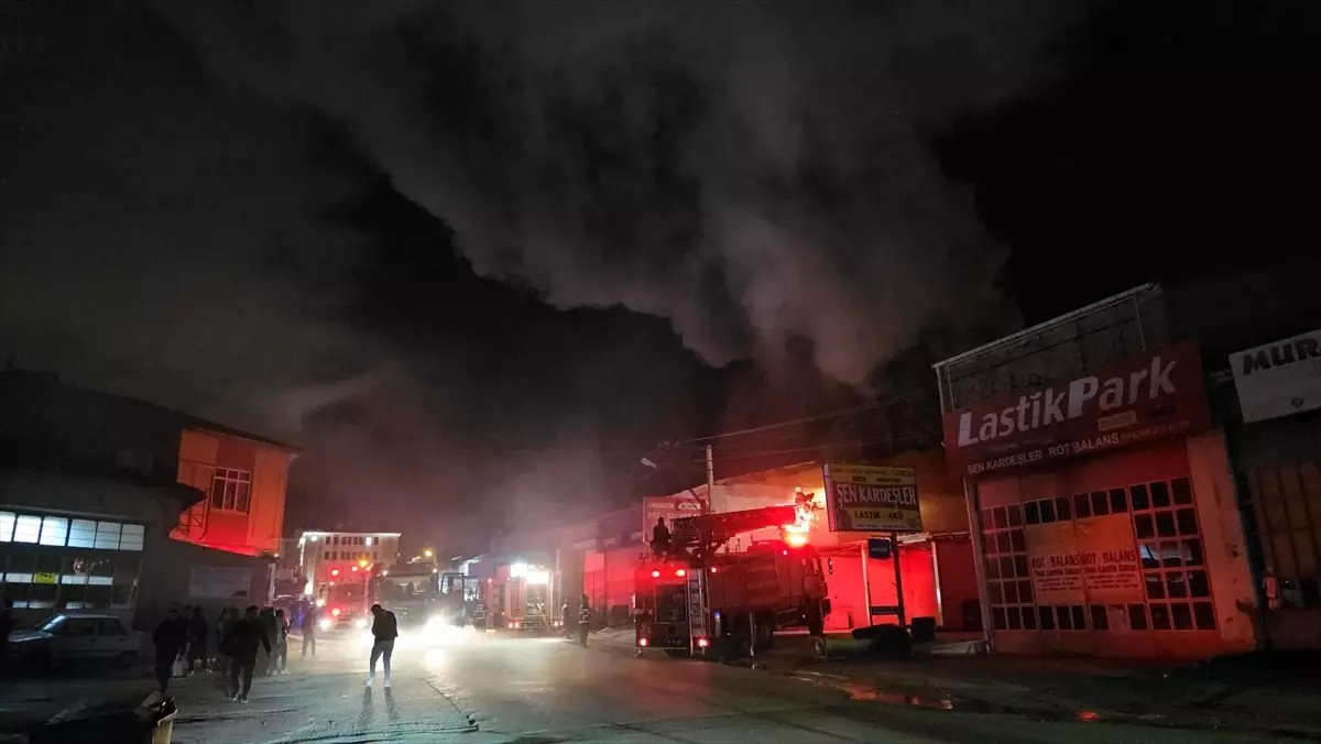 corumdaki oto lastik dukkaninda yangin N3G5tUI1.jpg