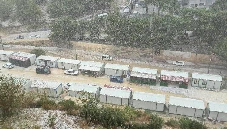 hatayda dolu yagisi 6OVFM5t3.jpg