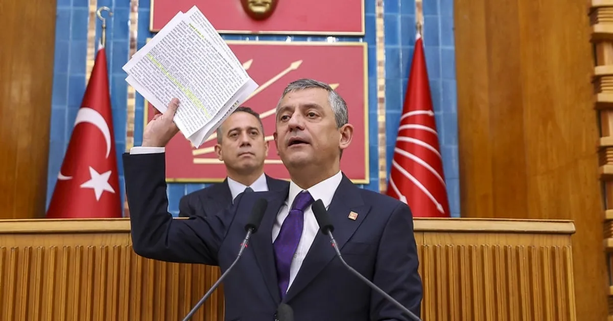 ozgur ozel kibris turkiyenin arka bahcesi degil umit dikbayir chpye katildi FZSe4jD2.webp