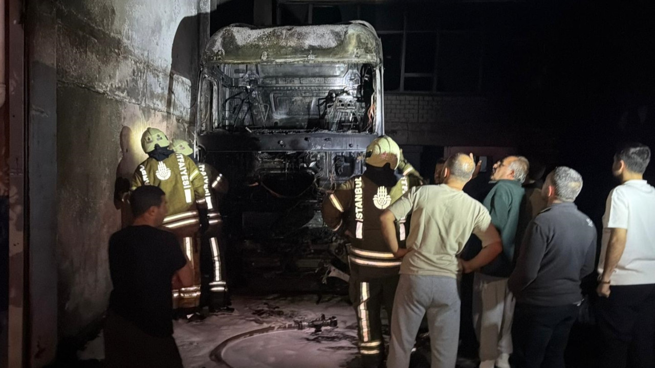 Başakşehir’de Tır Yangını İş Yerine Sıçradı: Korku Dolu Anlar