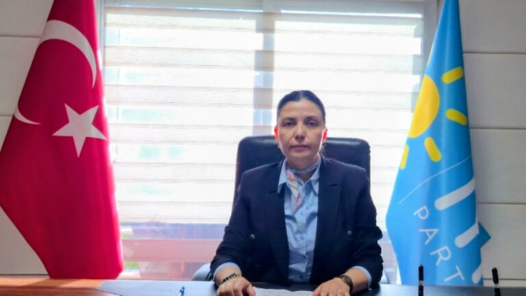 iyi-parti-usak-il-baskanligindan-usakin-sorunlarina-iliskin-sert-aciklama-VQGChbMB