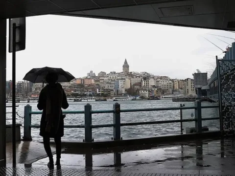 Akomdan saatli uyari istanbula saganak yagis geliyor JUgrbt3x