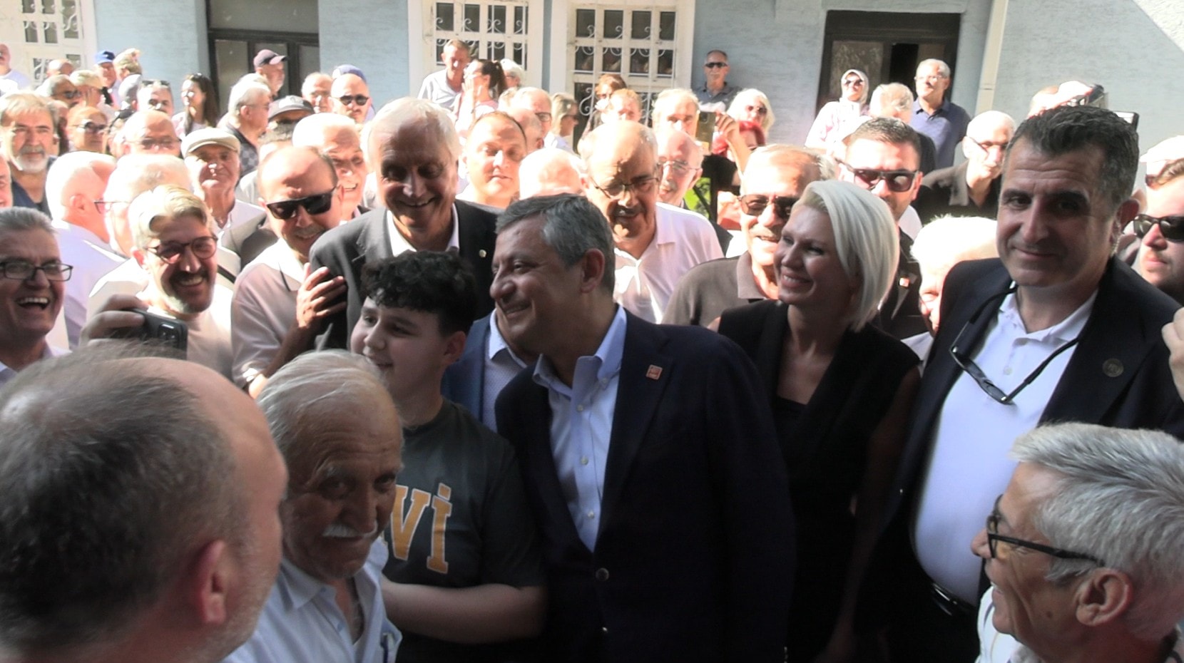 Ozel1jpg Qzl RJtOi0GJvaKdEOFO5Q